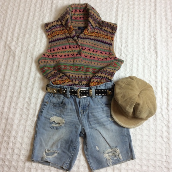 sweater vest tribal tiny objects print▪️great colors  layering piece chic - Picture 1 of 5